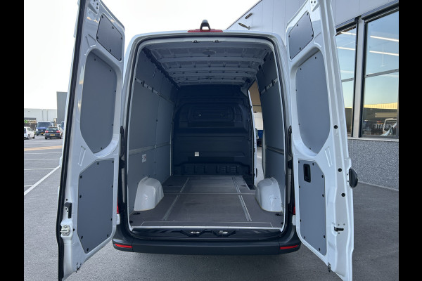 Mercedes-Benz Sprinter 316 CDI L2 H2 Automaat / LED / MBUX / Navigatie / Camera / Cruise control / Airco / 270 Graden achterdeuren