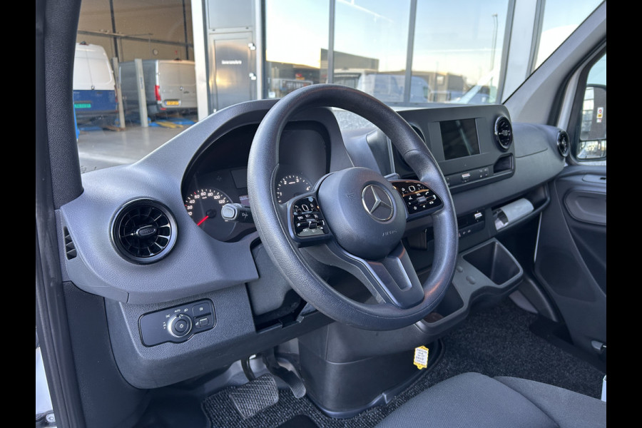 Mercedes-Benz Sprinter 316 CDI L2 H2 Automaat / LED / MBUX / Navigatie / Camera / Cruise control / Airco / 270 Graden achterdeuren
