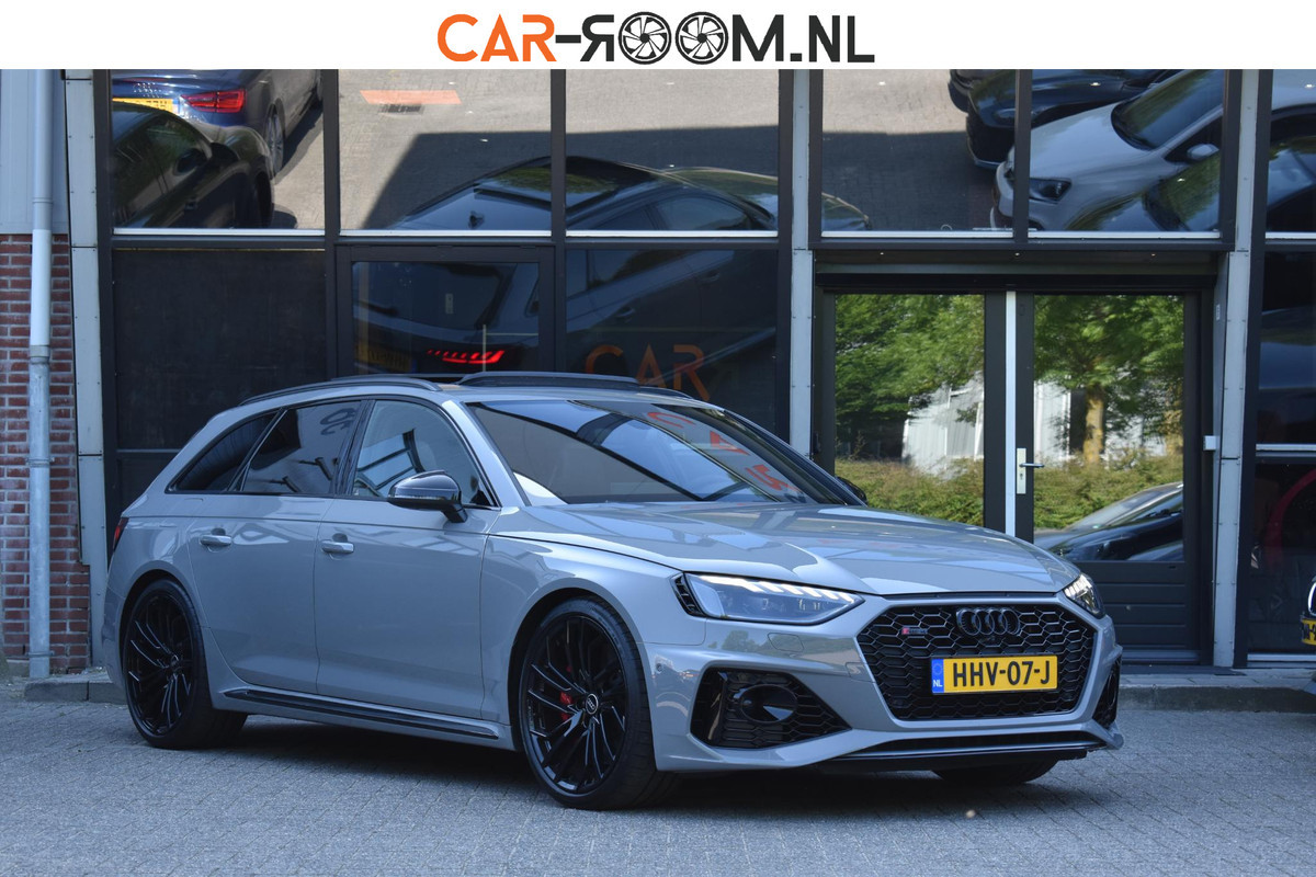 Audi A4 Avant 2.9 TFSI RS 4 quattro competition plus Pano 360Camera Nardo Audi A4 Avant 2.9 TFSI RS 4 quattro competition plus Pano 360Camera Nardo