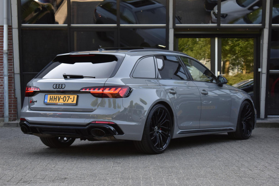 Audi A4 Avant 2.9 TFSI RS 4 quattro competition plus Pano 360Camera Nardo