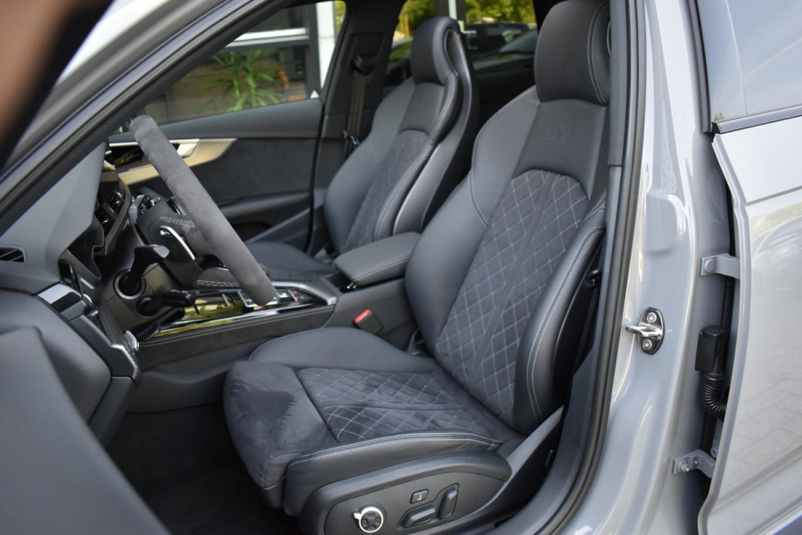 Audi A4 Avant 2.9 TFSI RS 4 quattro competition plus Pano 360Camera Nardo
