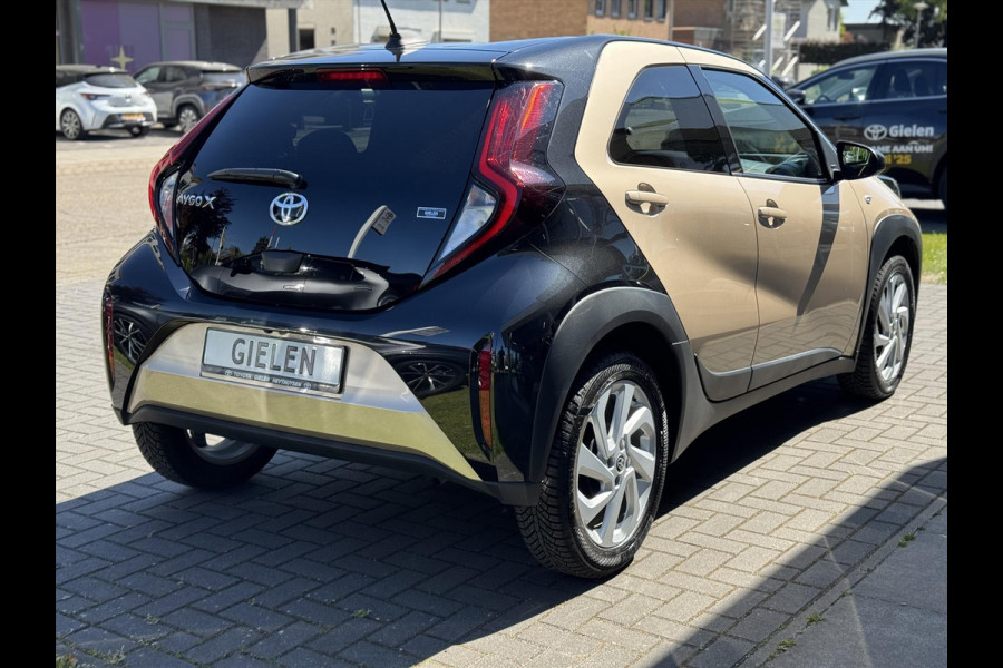 Toyota Aygo X 1.0 VVT-i S-CVT Pulse Automaat | Stoelverwarming, Apple carplay/Android auto, Adaptieve cruise control, Licht/regensensor
