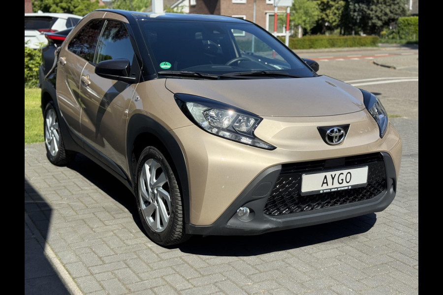 Toyota Aygo X 1.0 VVT-i S-CVT Pulse Automaat | Stoelverwarming, Apple carplay/Android auto, Adaptieve cruise control, Licht/regensensor