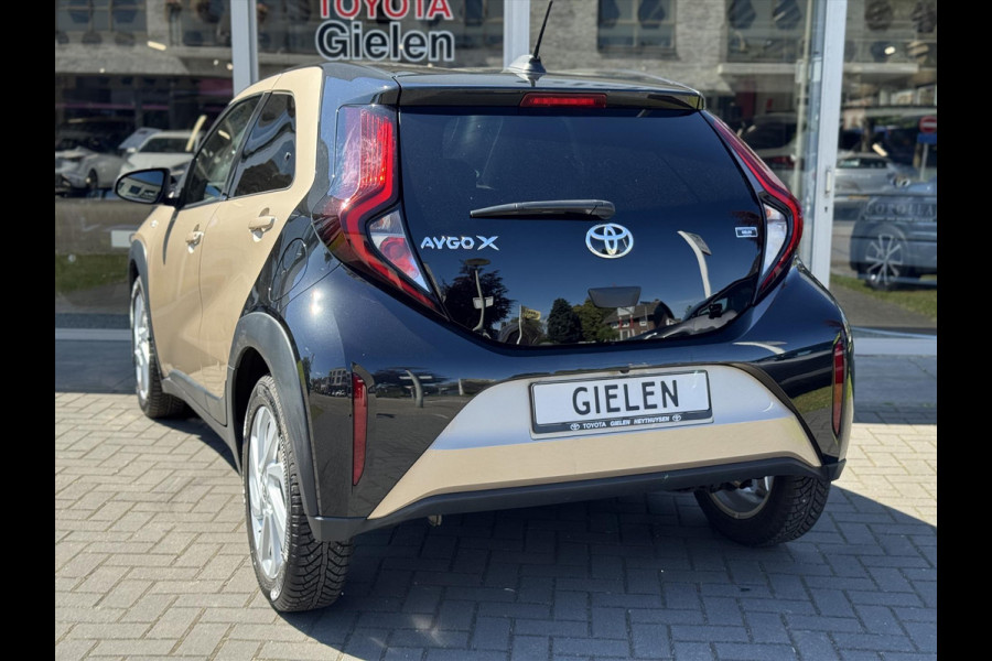 Toyota Aygo X 1.0 VVT-i S-CVT Pulse Automaat | Stoelverwarming, Apple carplay/Android auto, Adaptieve cruise control, Licht/regensensor