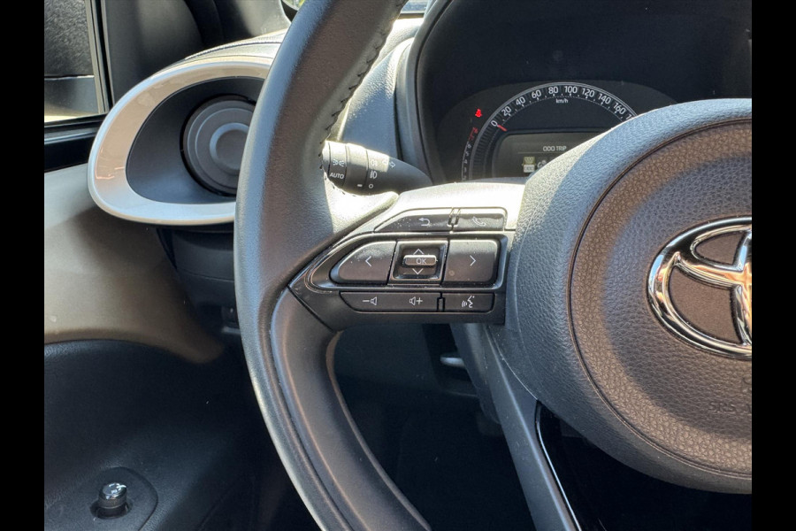 Toyota Aygo X 1.0 VVT-i S-CVT Pulse Automaat | Stoelverwarming, Apple carplay/Android auto, Adaptieve cruise control, Licht/regensensor