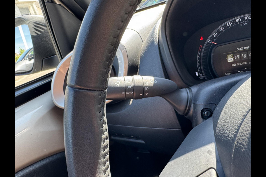 Toyota Aygo X 1.0 VVT-i S-CVT Pulse Automaat | Stoelverwarming, Apple carplay/Android auto, Adaptieve cruise control, Licht/regensensor