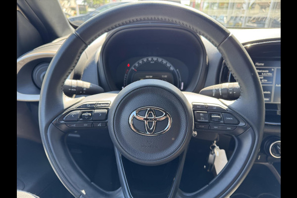 Toyota Aygo X 1.0 VVT-i S-CVT Pulse Automaat | Stoelverwarming, Apple carplay/Android auto, Adaptieve cruise control, Licht/regensensor