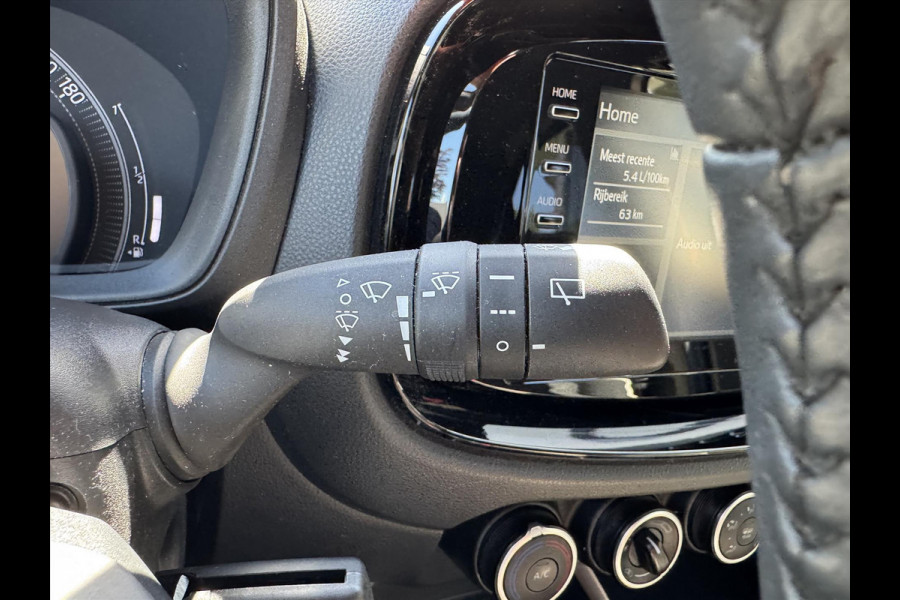 Toyota Aygo X 1.0 VVT-i S-CVT Pulse Automaat | Stoelverwarming, Apple carplay/Android auto, Adaptieve cruise control, Licht/regensensor