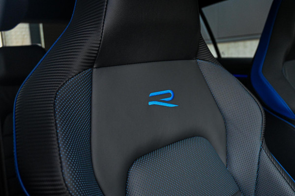 Volkswagen Golf 2.0 TSI R 4Motion *Harman-Kardon / HUD / Stoelventilatie / Akrapovic uitlaat / Sportstoelen / Nürburgring-stand*