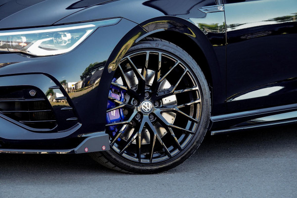 Volkswagen Golf 2.0 TSI R 4Motion *Harman-Kardon / HUD / Stoelventilatie / Akrapovic uitlaat / Sportstoelen / Nürburgring-stand*