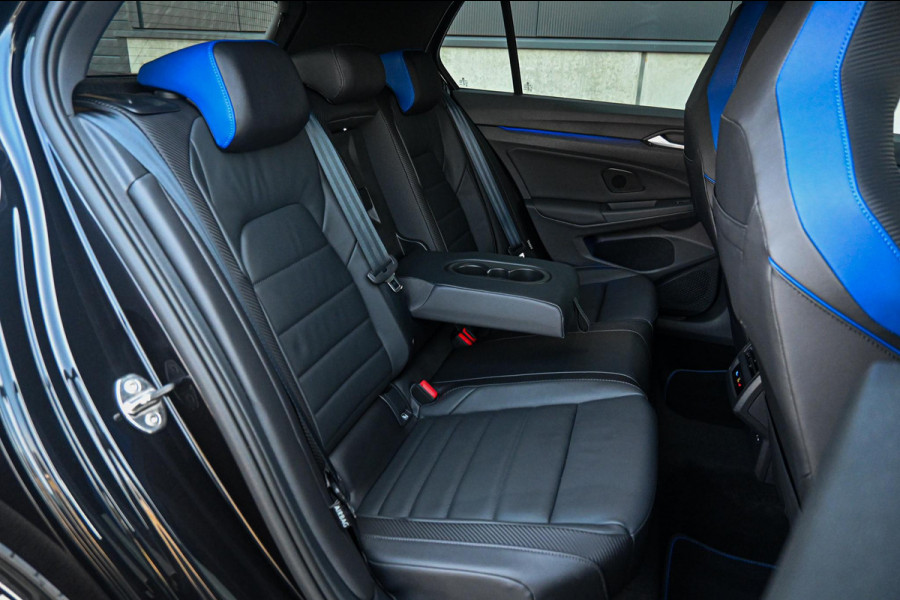 Volkswagen Golf 2.0 TSI R 4Motion *Harman-Kardon / HUD / Stoelventilatie / Akrapovic uitlaat / Sportstoelen / Nürburgring-stand*