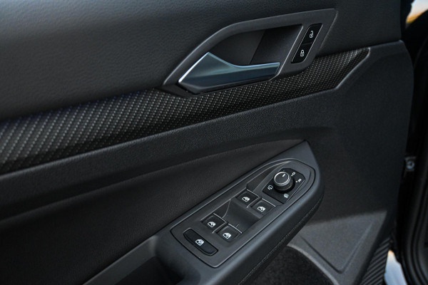 Volkswagen Golf 2.0 TSI R 4Motion *Harman-Kardon / HUD / Stoelventilatie / Akrapovic uitlaat / Sportstoelen / Nürburgring-stand*