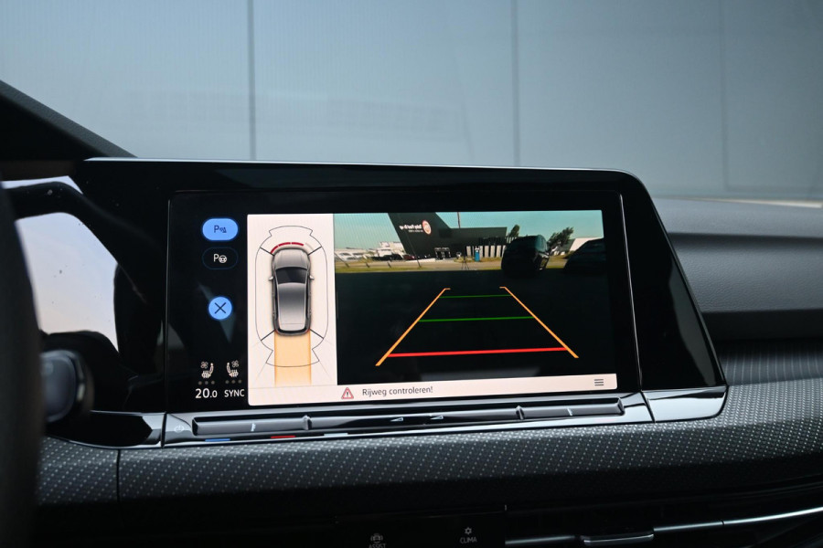 Volkswagen Golf 2.0 TSI R 4Motion *Harman-Kardon / HUD / Stoelventilatie / Akrapovic uitlaat / Sportstoelen / Nürburgring-stand*