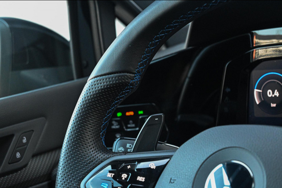 Volkswagen Golf 2.0 TSI R 4Motion *Harman-Kardon / HUD / Stoelventilatie / Akrapovic uitlaat / Sportstoelen / Nürburgring-stand*