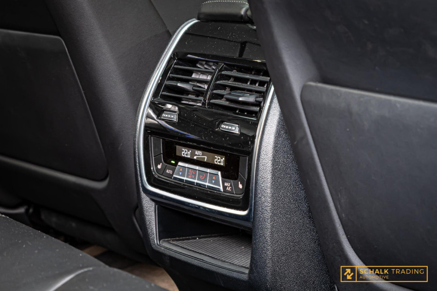 BMW X5 XDrive45e High Executive|B&W|Laser|M-sport|21inch|Cam