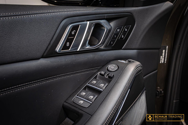 BMW X5 XDrive45e High Executive|B&W|Laser|M-sport|21inch|Cam