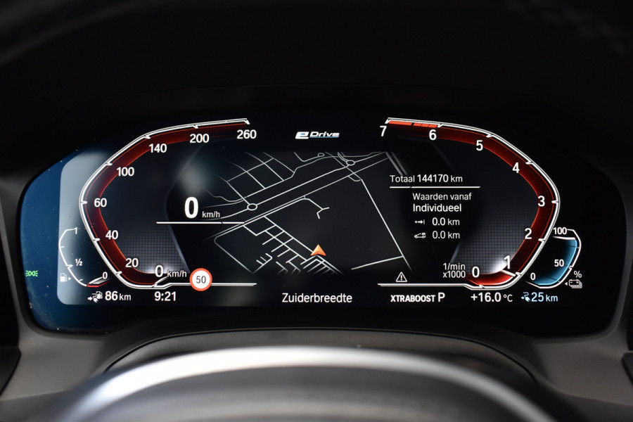 BMW 3 Serie Touring 330e M Sport Individual | Camera | Trekhaak wegkl. | 19'' Velgen | Comfort Access | CarPlay |