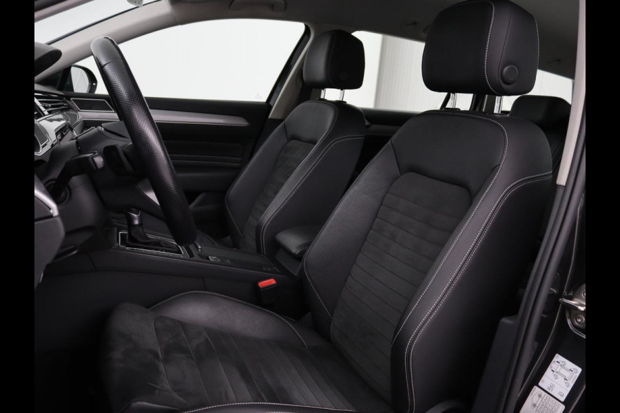 Volkswagen Passat 1.4 TSI GTE | Stoel & stuurverwarming | Camera | Carplay | Trekhaak | Adaptive cruise | Standkachel | Navigatie | Full LED