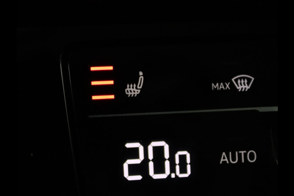 Volkswagen Passat 1.4 TSI GTE | Stoel & stuurverwarming | Camera | Carplay | Trekhaak | Adaptive cruise | Standkachel | Navigatie | Full LED