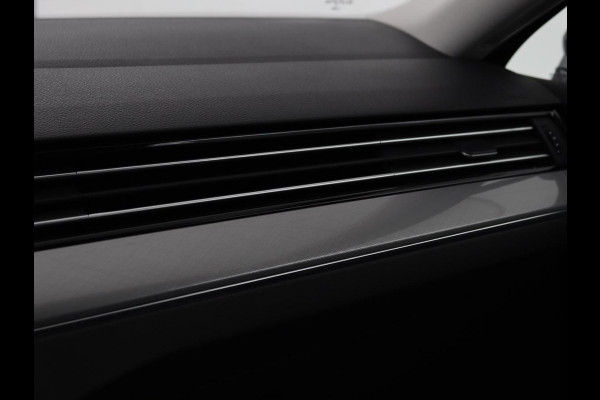 Volkswagen Passat 1.4 TSI GTE | Stoel & stuurverwarming | Camera | Carplay | Trekhaak | Adaptive cruise | Standkachel | Navigatie | Full LED