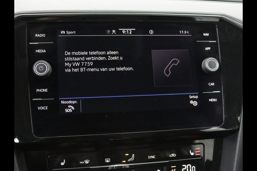 Volkswagen Passat 1.4 TSI GTE | Stoel & stuurverwarming | Camera | Carplay | Trekhaak | Adaptive cruise | Standkachel | Navigatie | Full LED