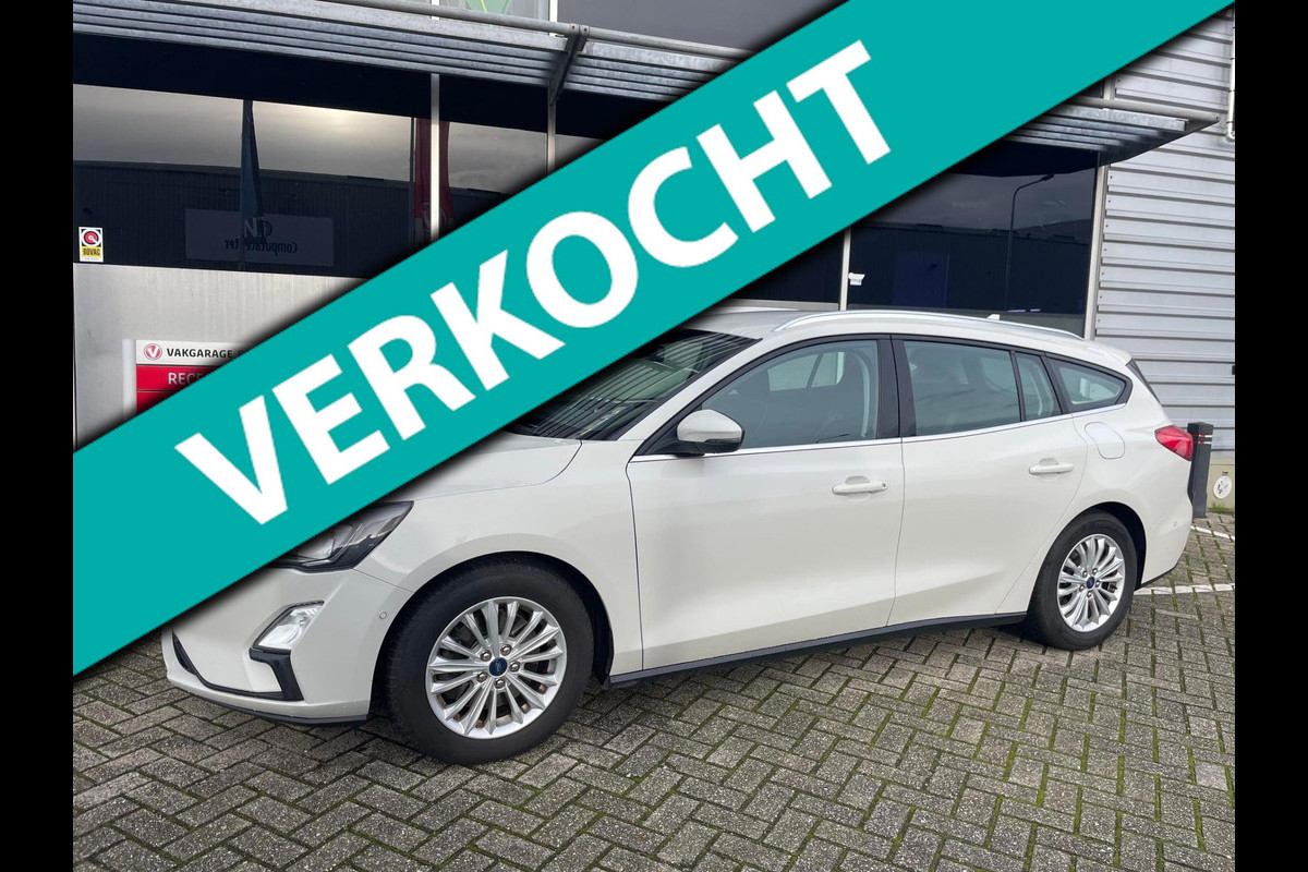 Ford FOCUS Wagon 1.0 EcoBoost Titanium Business / camera / trekhaak Ford FOCUS Wagon 1.0 EcoBoost Titanium Business / camera / trekhaak
