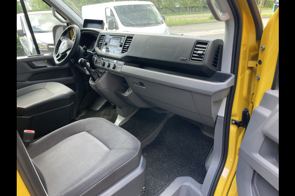 Volkswagen Crafter 35 2.0 TDI L4H3 Highline Airco - Cruise control - Achteruitrijcamera - Parkeersensoren - zijschuifdeur rechts - tussenschot volledig - Ideaal voor camper
