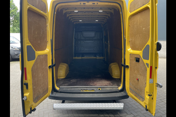 Volkswagen Crafter 35 2.0 TDI L4H3 Highline Airco - Cruise control - Achteruitrijcamera - Parkeersensoren - zijschuifdeur rechts - tussenschot volledig - Ideaal voor camper