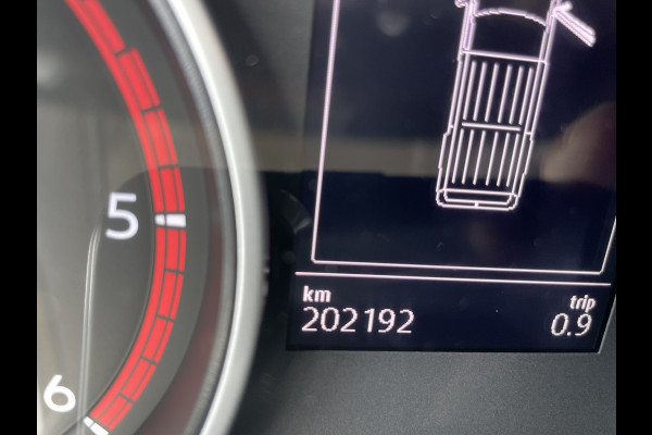 Volkswagen Crafter 35 2.0 TDI L4H3 Highline Airco - Cruise control - Achteruitrijcamera - Parkeersensoren - zijschuifdeur rechts - tussenschot volledig - Ideaal voor camper