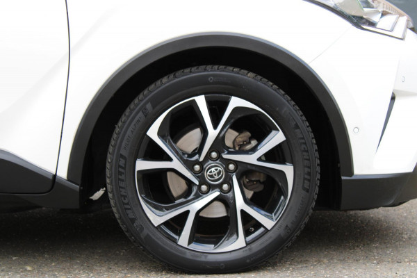Toyota C-HR 1.8 Hybrid Business Intro Automaat Camera Navi