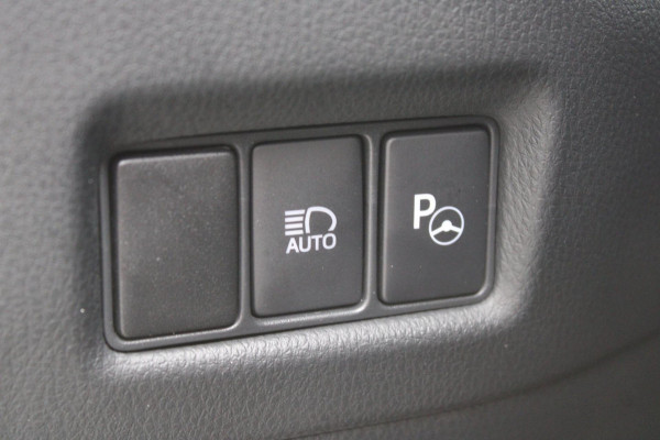 Toyota C-HR 1.8 Hybrid Business Intro Automaat Camera Navi
