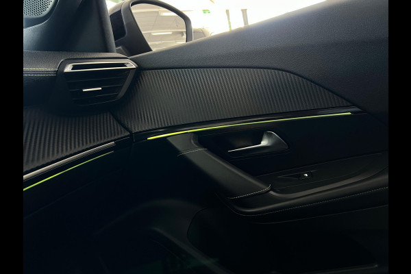 Peugeot 2008 1.2 PureTech GT Pack PANO | CAMERA | TREKHAAK | CARPLAY |