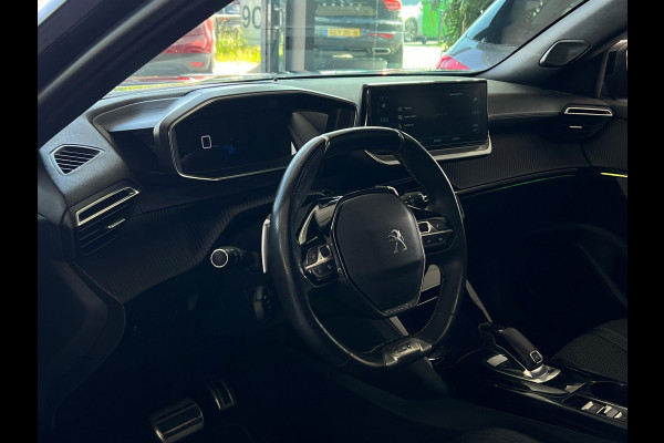 Peugeot 2008 1.2 PureTech GT Pack PANO | CAMERA | TREKHAAK | CARPLAY |