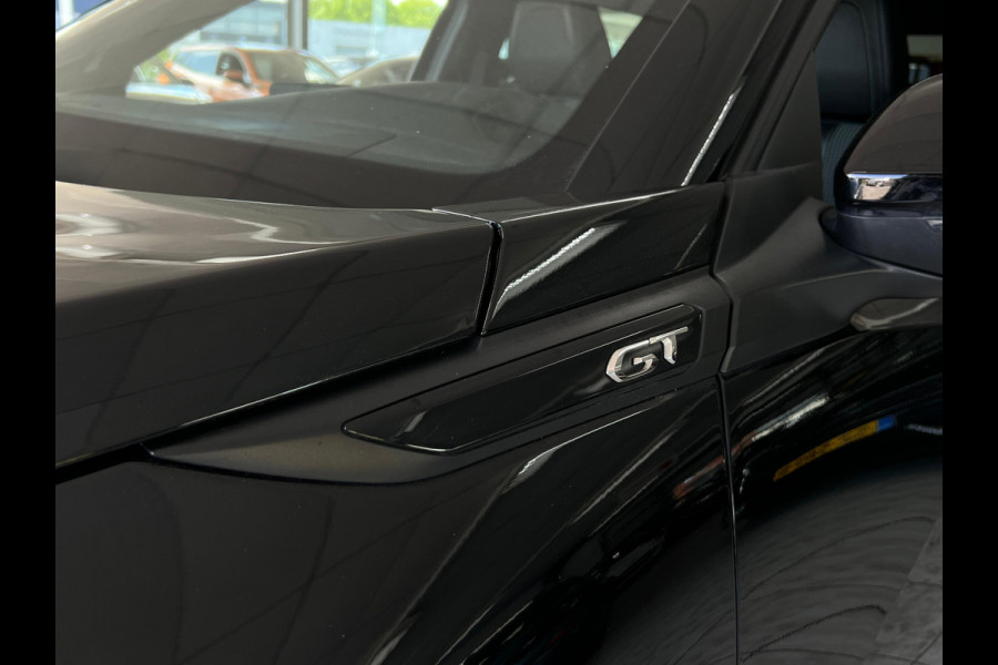 Peugeot 2008 1.2 PureTech GT Pack PANO | CAMERA | TREKHAAK | CARPLAY |