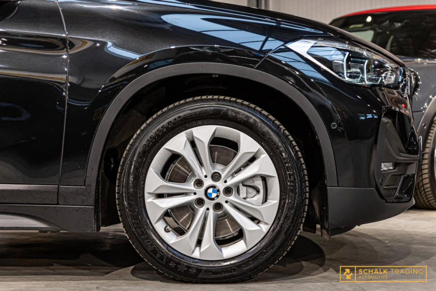 BMW X1 XDrive25e|Cam|Navi-XL|HUD|Stoelverwarming|Dealer|APK