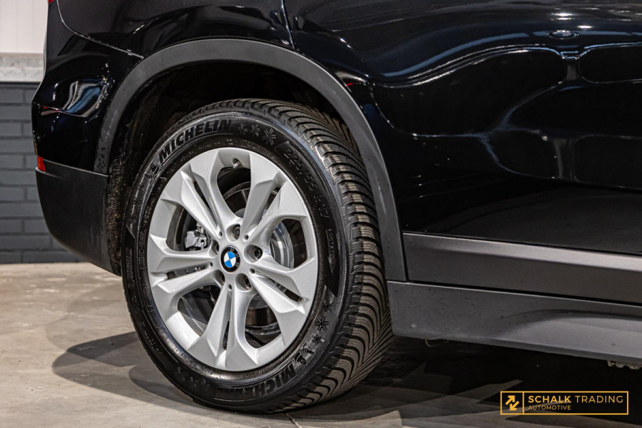 BMW X1 XDrive25e|Cam|Navi-XL|HUD|Stoelverwarming|Dealer|APK