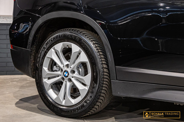 BMW X1 XDrive25e|Cam|Navi-XL|HUD|Stoelverwarming|Dealer|APK