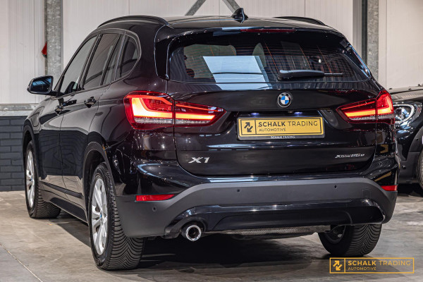 BMW X1 XDrive25e|Cam|Navi-XL|HUD|Stoelverwarming|Dealer|APK