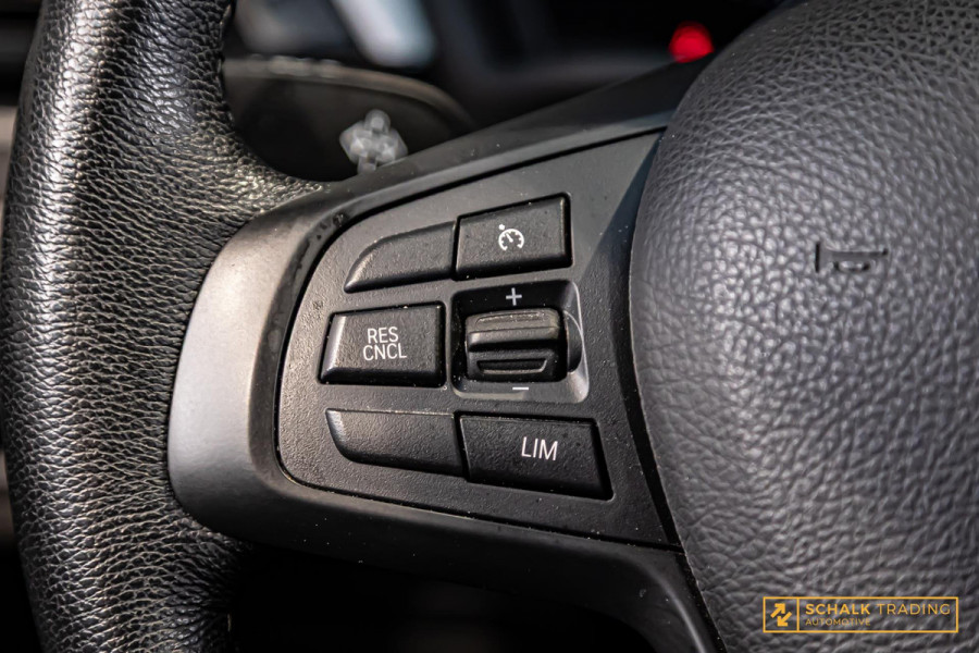 BMW X1 XDrive25e|Cam|Navi-XL|HUD|Stoelverwarming|Dealer|APK