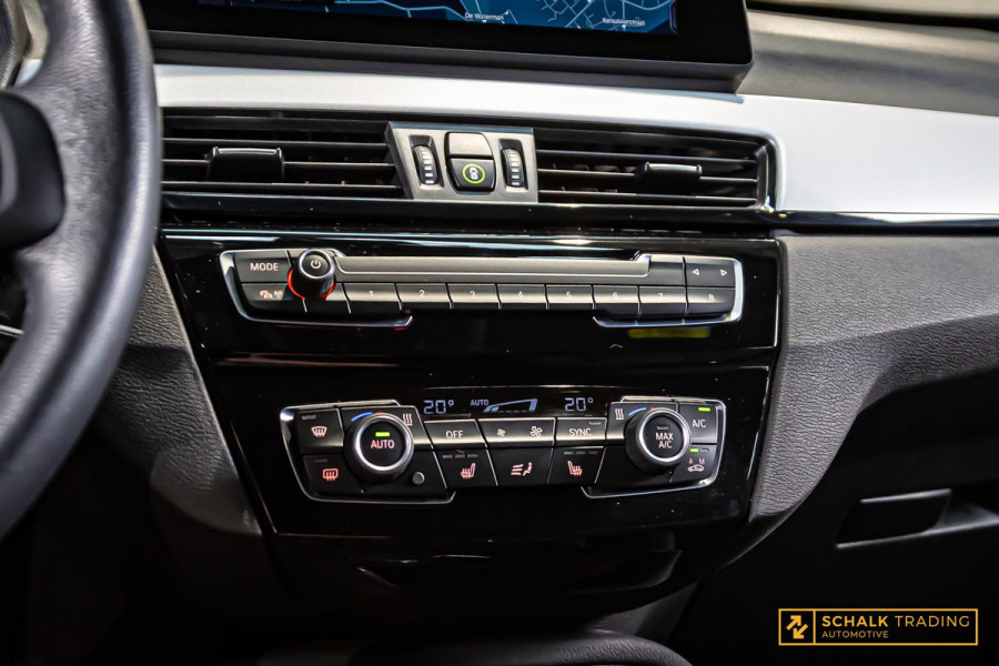 BMW X1 XDrive25e|Cam|Navi-XL|HUD|Stoelverwarming|Dealer|APK