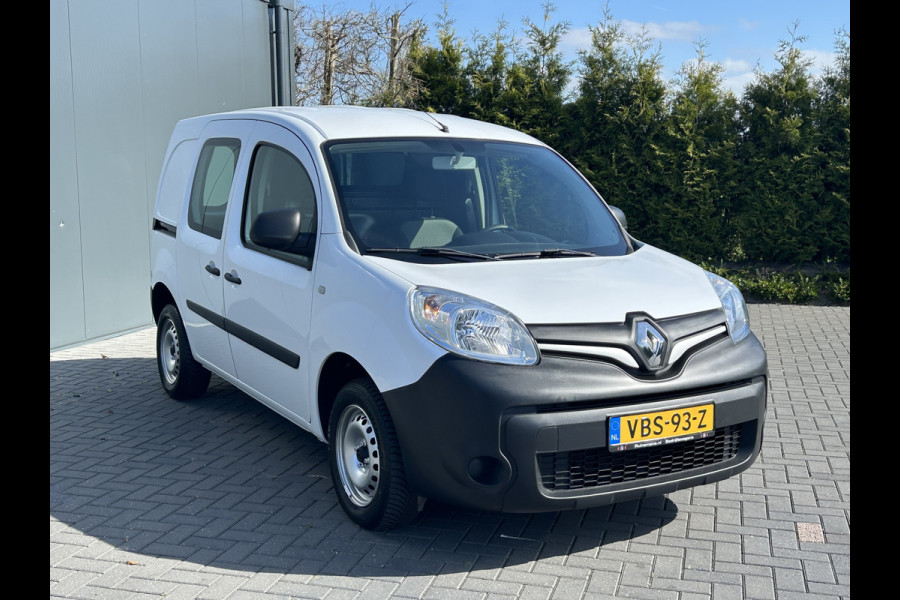 Renault Kangoo 1.5 dCi / !! 27.351 KM !! / 1e EIG. / AIRCO / CRUISE / NAVI / TREKHAAK / BLUETOOTH