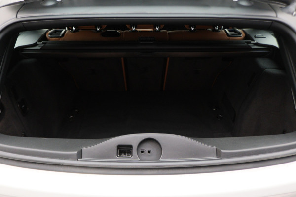 BMW 3 Serie Touring 318i Edition M Sport Shadow Executive Leer, Standkachel, Verwarmde Stoelen, Cruise, Navigatie, Bluetooth, 18''