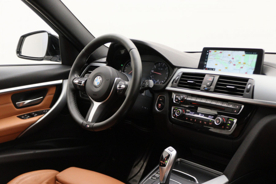 BMW 3 Serie Touring 318i Edition M Sport Shadow Executive Leer, Standkachel, Verwarmde Stoelen, Cruise, Navigatie, Bluetooth, 18''