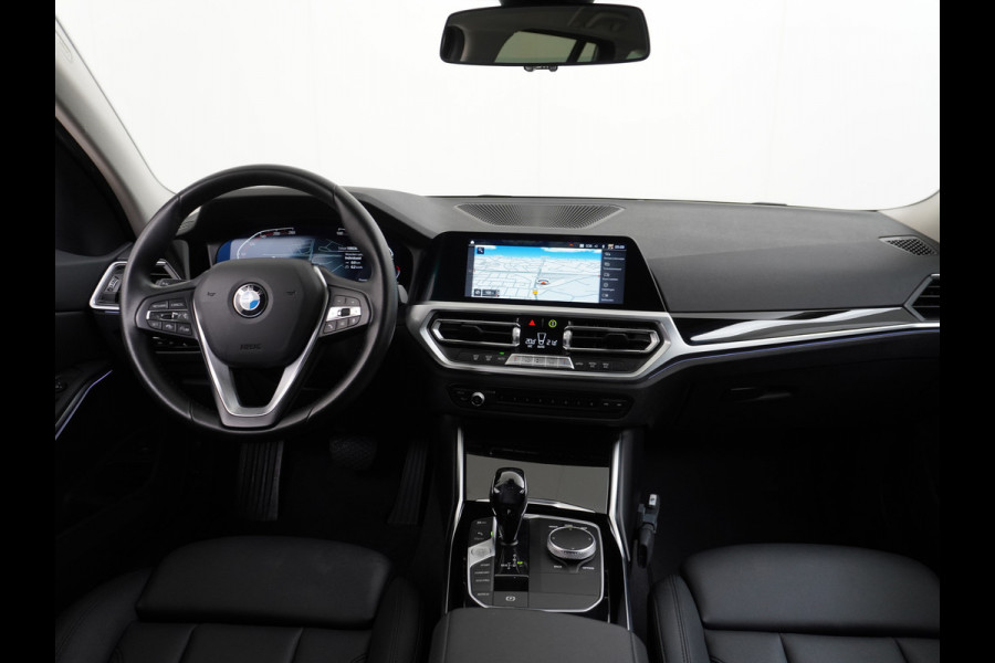 BMW 3 Serie Touring 2.0T 157PK AUT-8 Leder Sport Line Trekhaak Apple Carplay Android Auto Comfort Access BMW Digital KeyNavi Pro Live Cockpi Elek.Achterklep Bluetooth Pdc Led Business Edition 1e Eigenaar