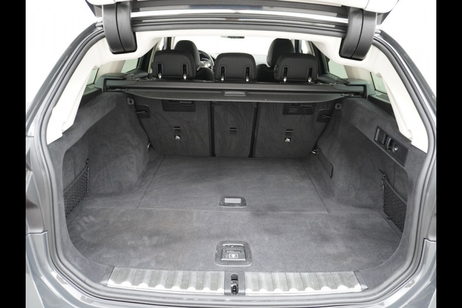 BMW 3 Serie Touring 2.0T 157PK AUT-8 Leder Sport Line Trekhaak Apple Carplay Android Auto Comfort Access BMW Digital KeyNavi Pro Live Cockpi Elek.Achterklep Bluetooth Pdc Led Business Edition 1e Eigenaar