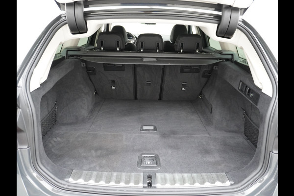 BMW 3 Serie Touring 2.0T 157PK AUT-8 Leder Sport Line Trekhaak Apple Carplay Android Auto Comfort Access BMW Digital KeyNavi Pro Live Cockpi Elek.Achterklep Bluetooth Pdc Led Business Edition 1e Eigenaar