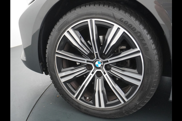 BMW 3 Serie Touring 2.0T 157PK AUT-8 Leder Sport Line Trekhaak Apple Carplay Android Auto Comfort Access BMW Digital KeyNavi Pro Live Cockpi Elek.Achterklep Bluetooth Pdc Led Business Edition 1e Eigenaar