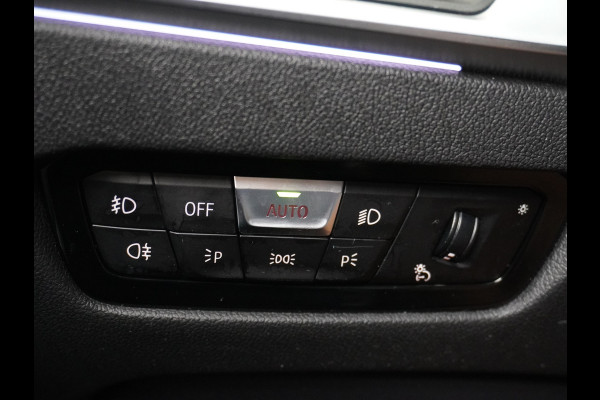 BMW 3 Serie Touring 2.0T 157PK AUT-8 Leder Sport Line Trekhaak Apple Carplay Android Auto Comfort Access BMW Digital KeyNavi Pro Live Cockpi Elek.Achterklep Bluetooth Pdc Led Business Edition 1e Eigenaar