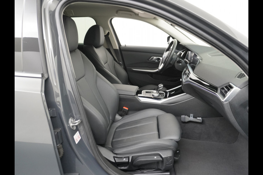 BMW 3 Serie Touring 2.0T 157PK AUT-8 Leder Sport Line Trekhaak Apple Carplay Android Auto Comfort Access BMW Digital KeyNavi Pro Live Cockpi Elek.Achterklep Bluetooth Pdc Led Business Edition 1e Eigenaar