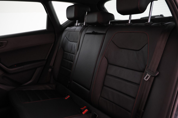 Seat Ateca 1.5 TSI FR Business Intense Black FR, LEER, Cruise Control, Panoramadak, Parkeer Sensoren